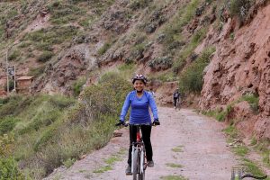 Downhill-Maras-Cusco-Road2Peru